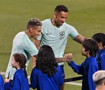 全站APP-今晚密尔沃基雄鹿备战中超今夜犹他爵士备战意甲，国际米兰完成体检备战西甲看傻球迷的简单介绍