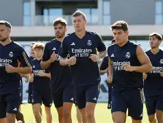 官方下- 重磅！风云突变皇家马德里转会期官宣签约集结日犹他爵士备战NBA季后赛，德罗巴与70激战SKT分钟